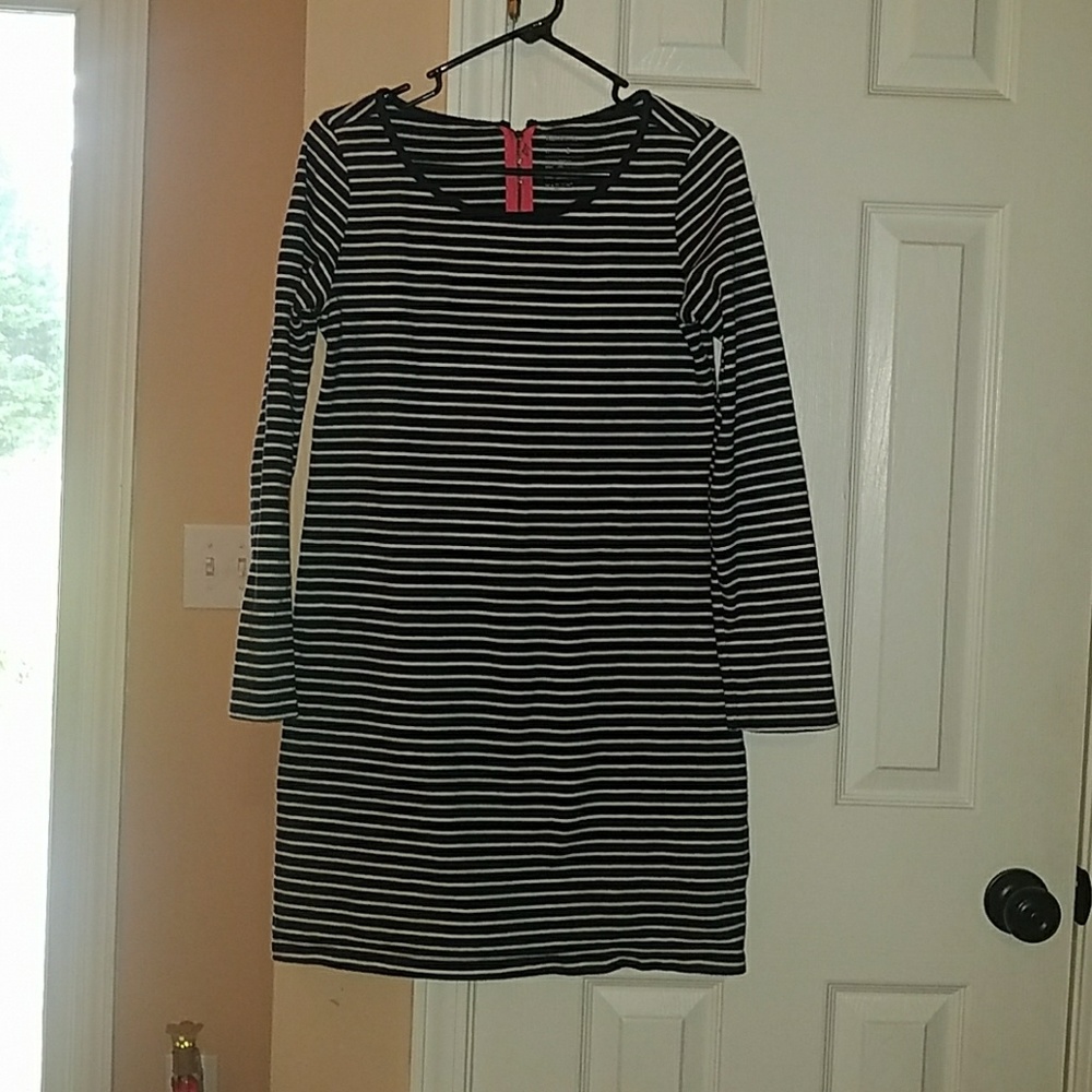 Long sleeve gap maternity dress